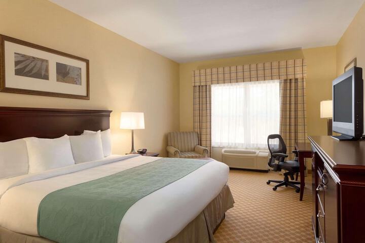 Room 12 of 22
