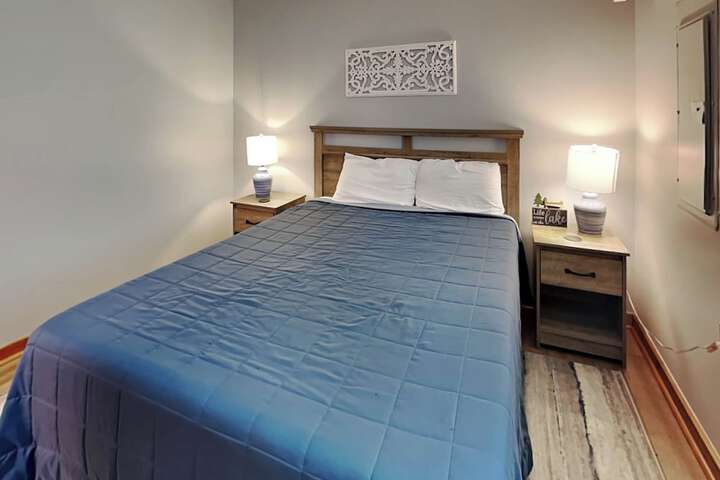 Sunplace 30 by Taylor Made Deep Creek