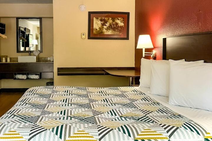 Motel 6 Atlanta Smyrna / Ballpark