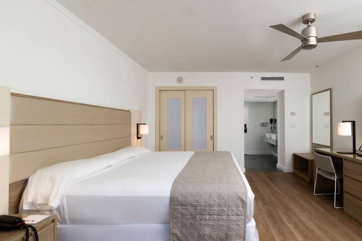 Room 14 of 47