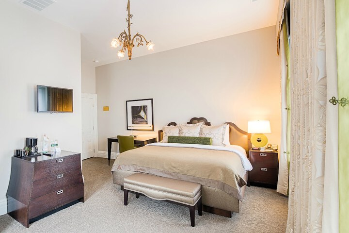 Room 41 of 67