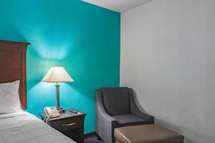 Executive Thibodaux New Orleans Hotel