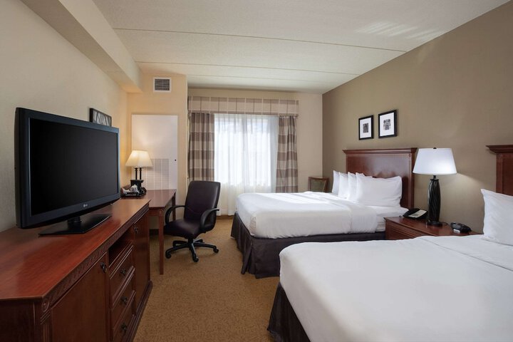 Country Inn & Suites by Radisson Buffalo South I-90, NY