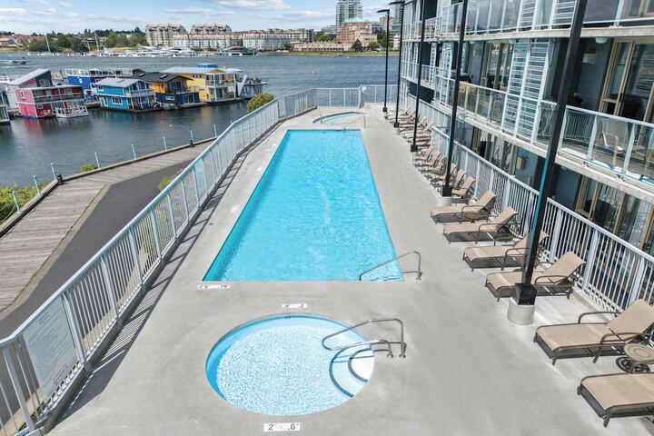 Pool 12 of 41