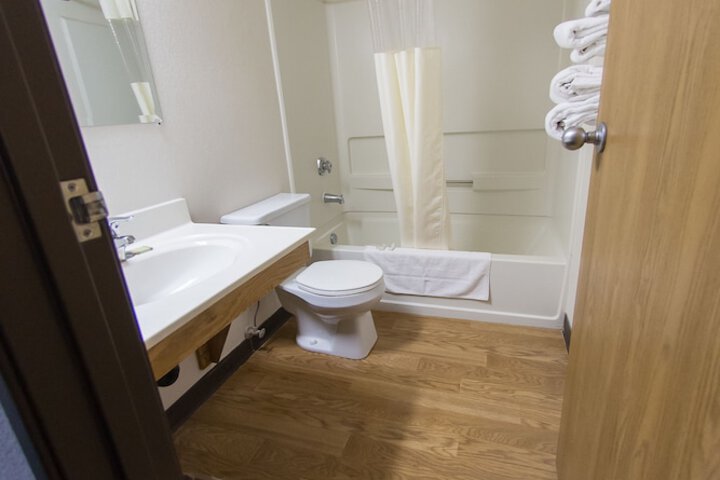 Room 18 of 26