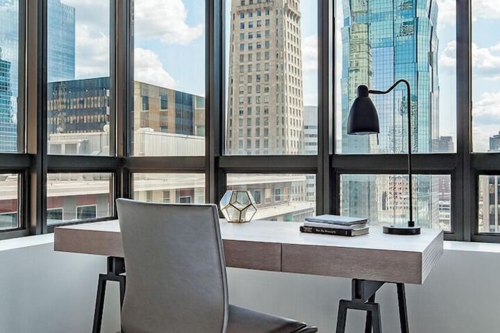 The Marquette Hotel Curio Collection by Hilton