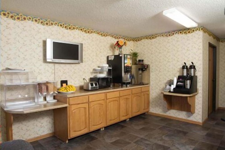 Breakfast/Coffee Service 6 of 6