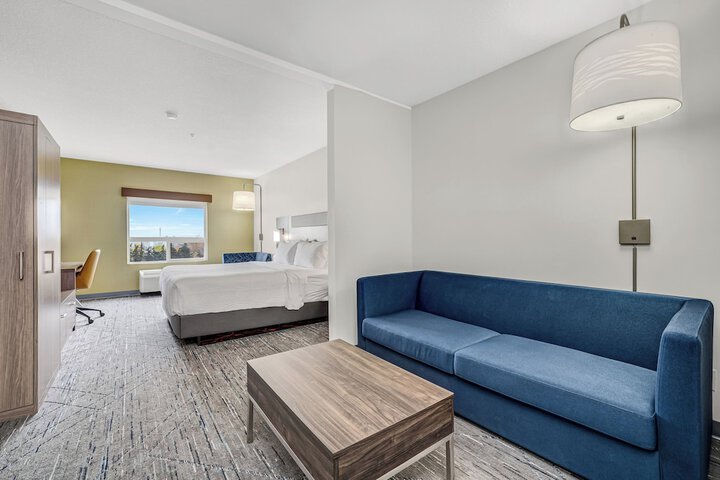 Room 49 of 68