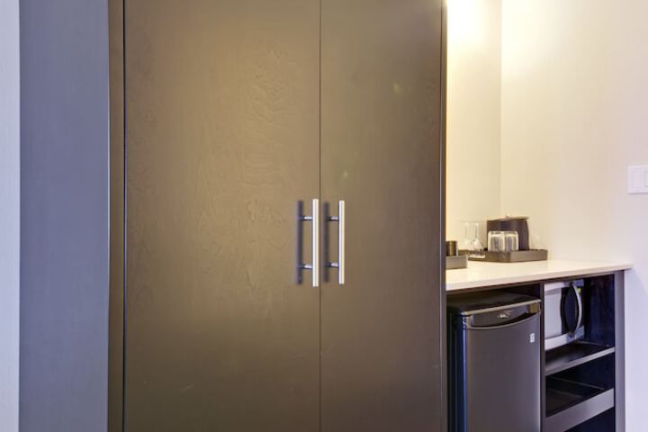 Room 31 of 81