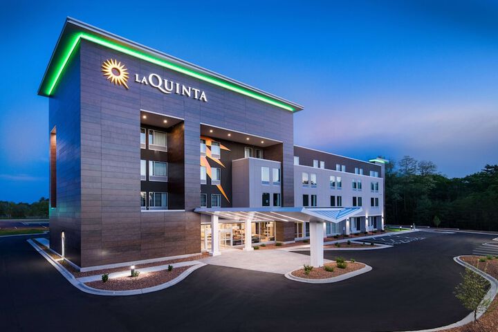 Hotel 4 of 26