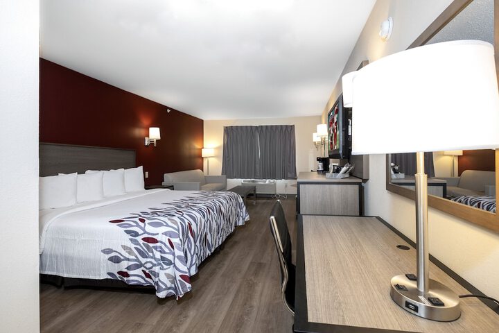 Room 16 of 46