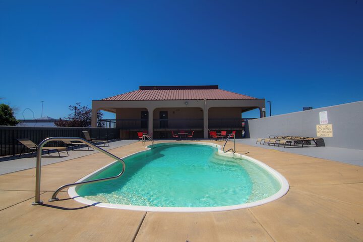 Pool 2 of 27