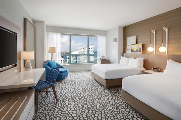 Signia by Hilton Diplomat Beach Resort