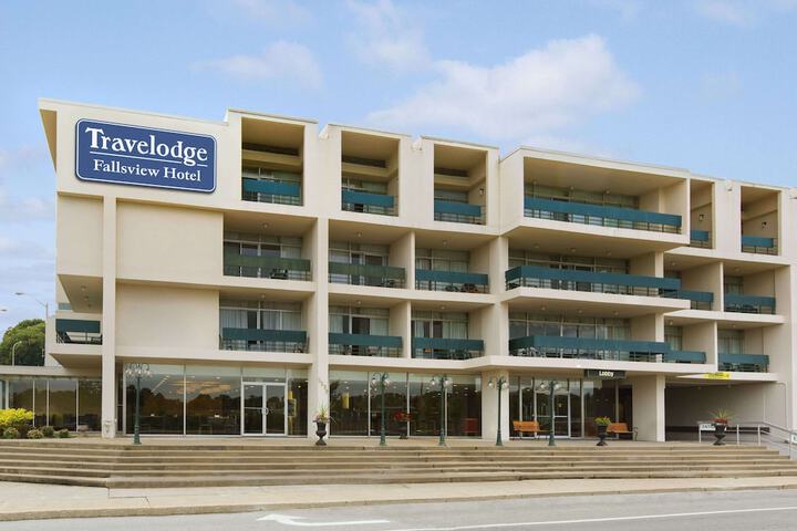 Hotel 2 of 53