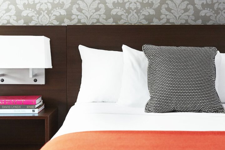 Room 21 of 32