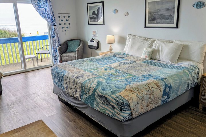 Silver Surf Motel