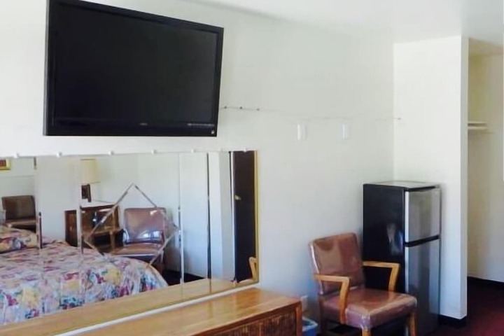 Room 3 of 11