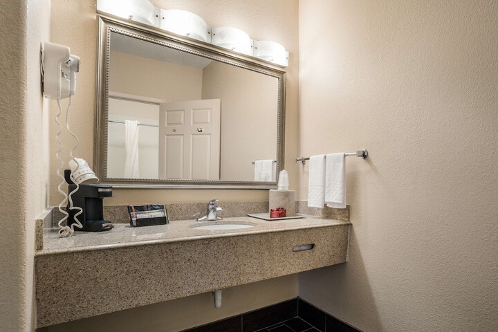 Room 9 of 29