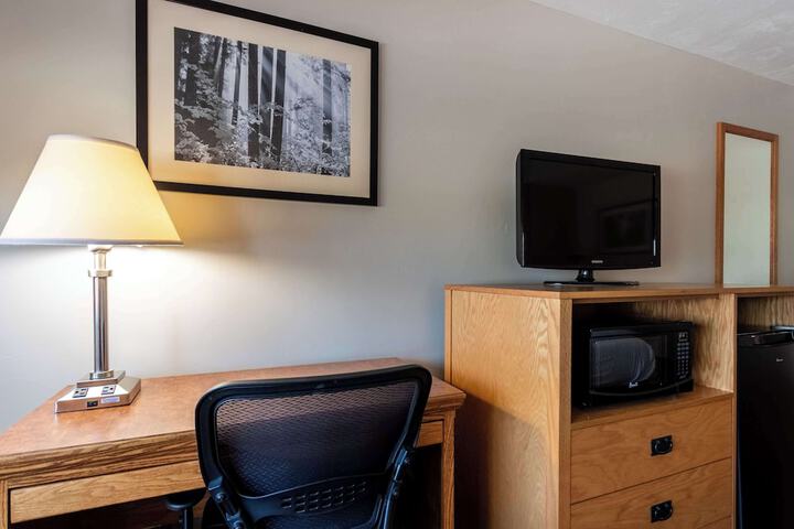Room 21 of 49
