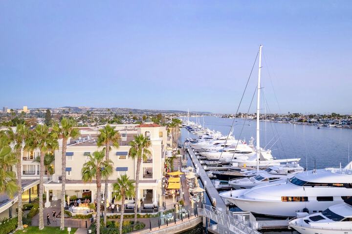 Balboa Bay Resort
