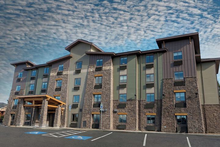 Hotel 3 of 32