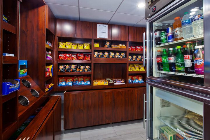Holiday Inn Express Fairfax - Arlington Boulevard by IHG