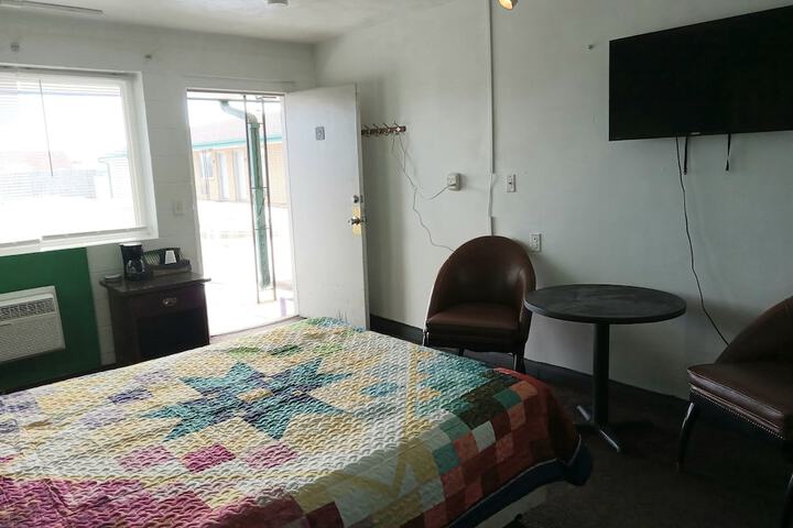 Room 29 of 64