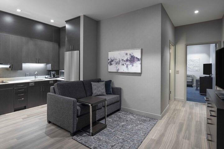 Room 36 of 60