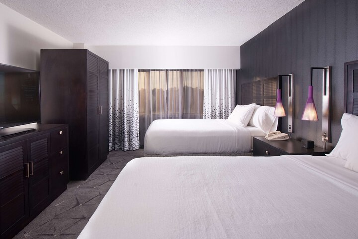 Room 27 of 61