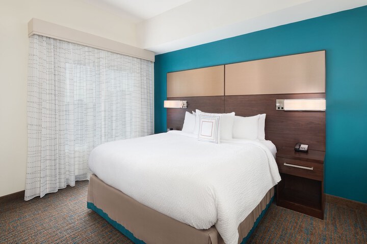Room 18 of 23