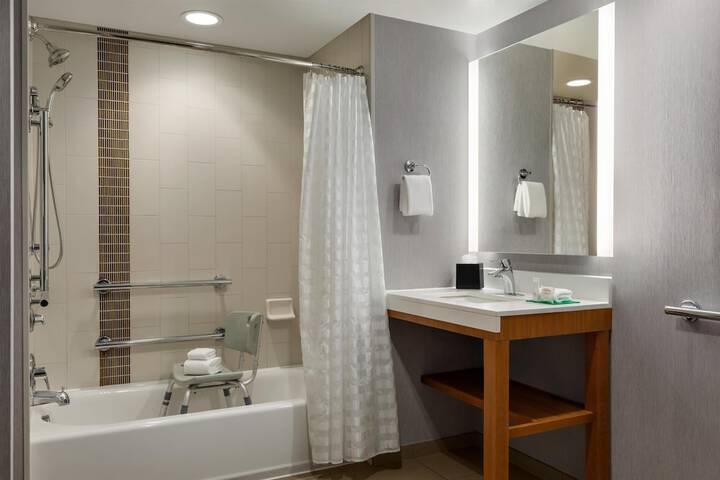 Hyatt Place Bloomington
