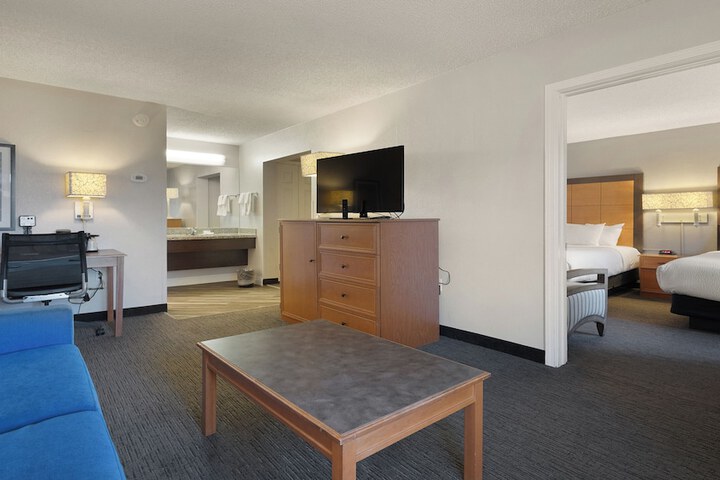 Room 17 of 54