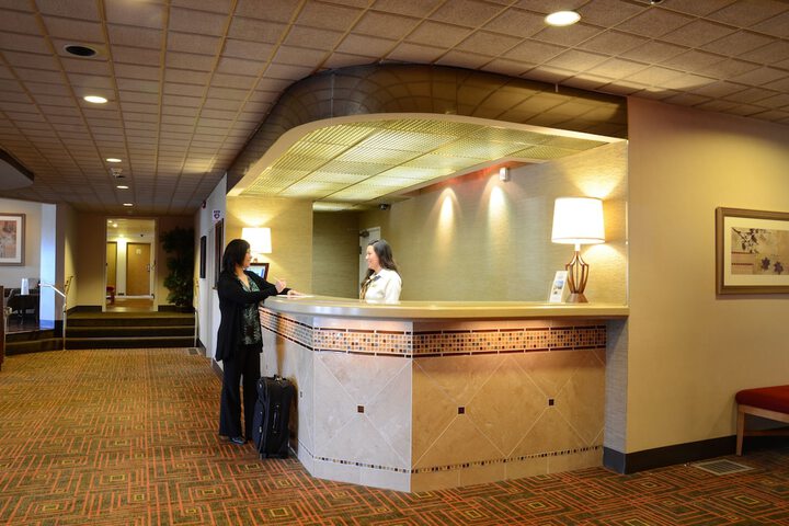 Hotel Interior 4 of 27