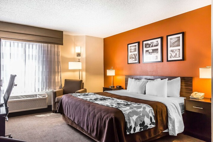 Room 47 of 61