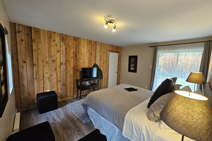 Room 12 of 30