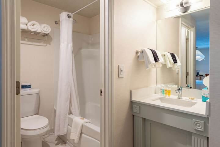 The Meadowmere Resort
