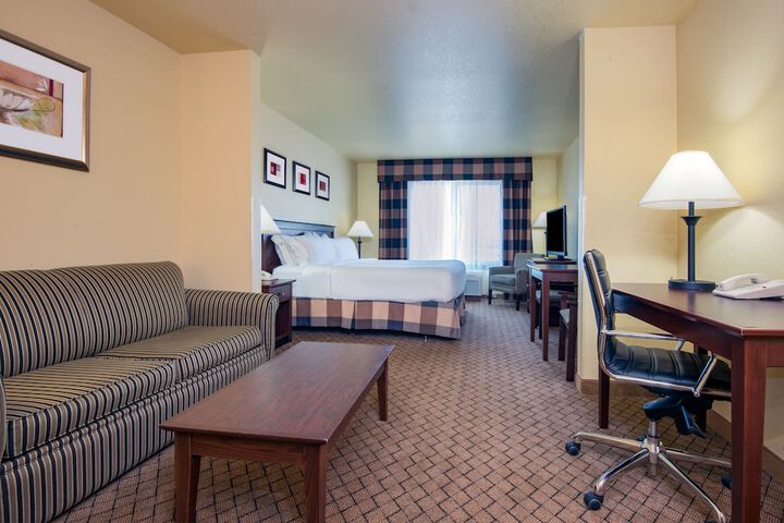Room 8 of 30