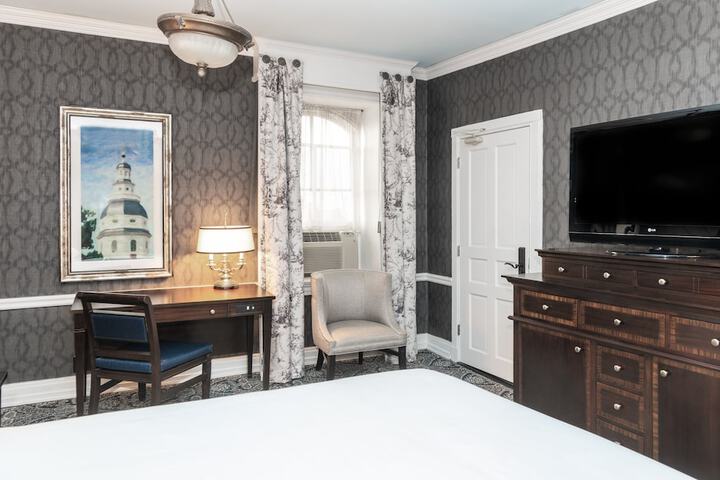 Room 92 of 144
