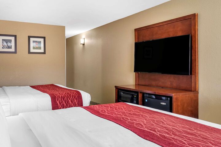 Room 11 of 25
