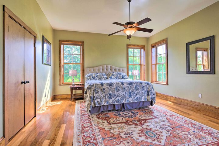 Bright Waveland Home - Walk to Beach Access!