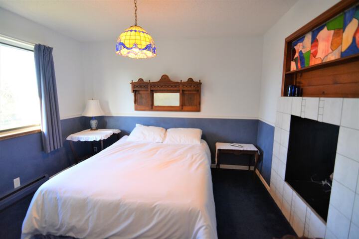 Room 13 of 51
