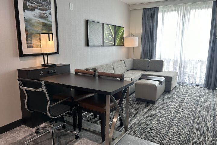 Room 28 of 63