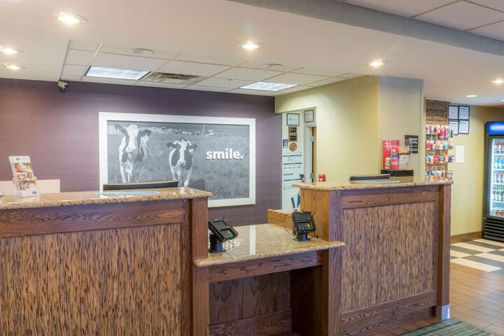 Hampton Inn New Philadelphia