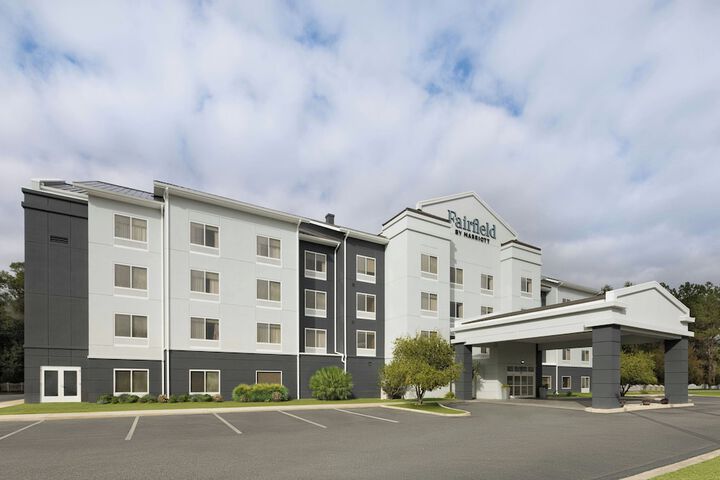 Fairfield Inn & Suites Lake City
