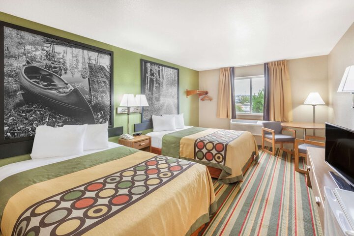 Room 15 of 24