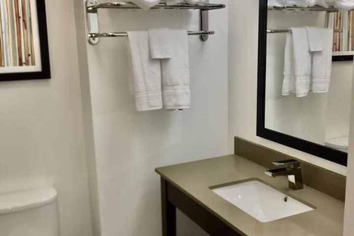 Room 6 of 21
