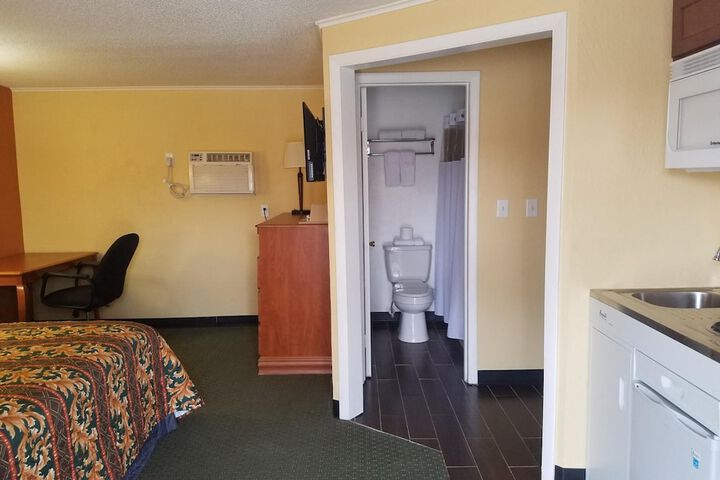 Budget Inn