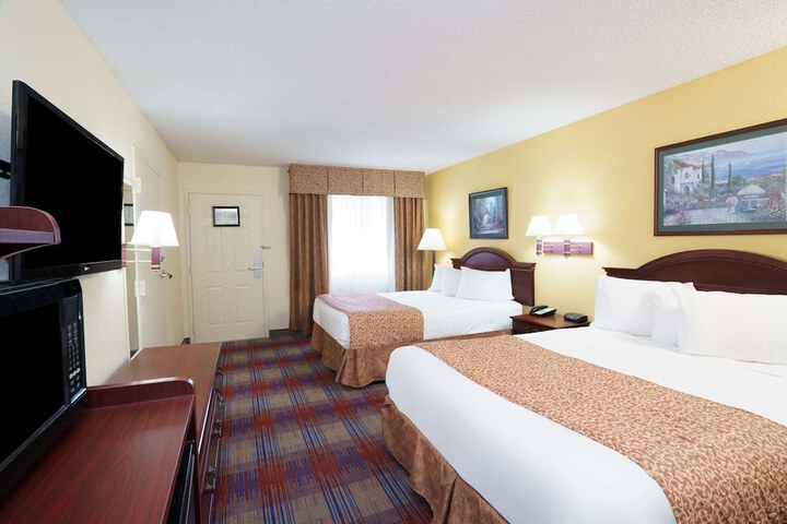 Room 19 of 36