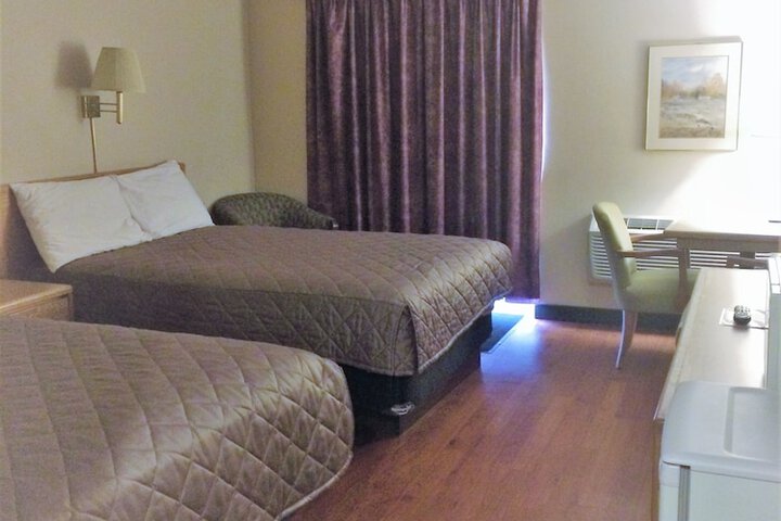 Room 25 of 37