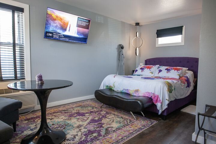 Room 32 of 56